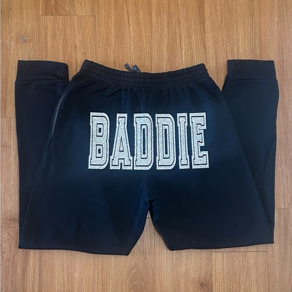 Baddie Joggers - Picture 1 of 2